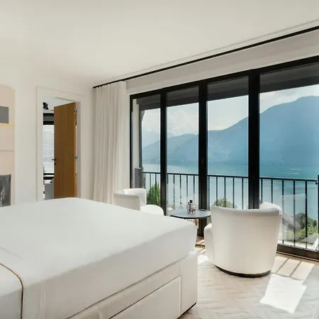 Relaxing Up To 12 Guests *